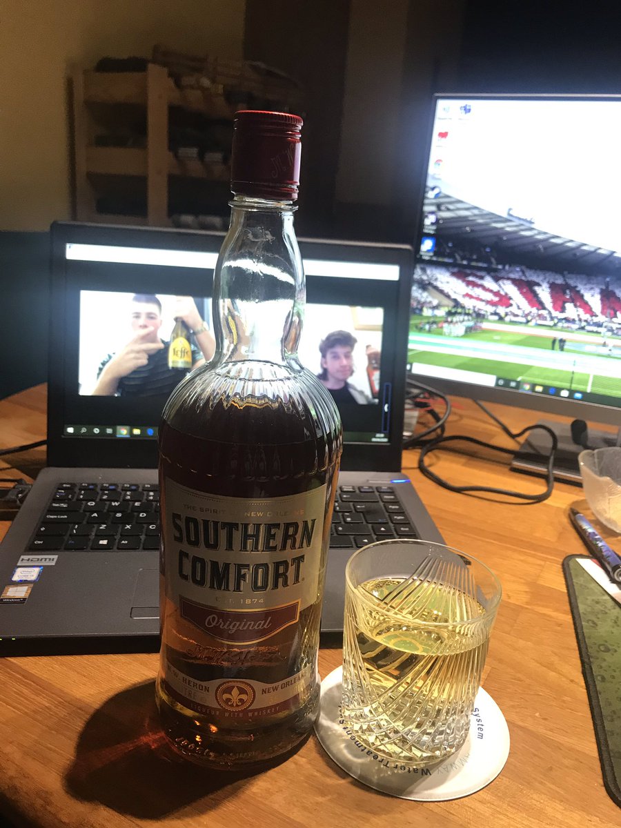 FAO  @AndrewMcRae2001.Beverage 22: Southern Comfort & Lemonade (aka So Co Lemo).Well, what can I say? It’s the creme de la creme of the spirit world. There’s little to add to that. It’s sublime. You can’t argue with it. Sweet. Little bit of heat. Delightful.8.9/10.