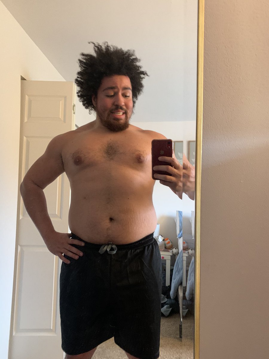 BigPercUniverse's tweet photo. Hi 👋🏽 I’m Big Perc and I HATE at home workouts but I love you! 🤟🏽 Stay safe, sane and healthy Universe
#BigPerc
#SweetToothSuperstar 
#WholeSomeHeavyweight https://t.co/pwqBA8s2j8
