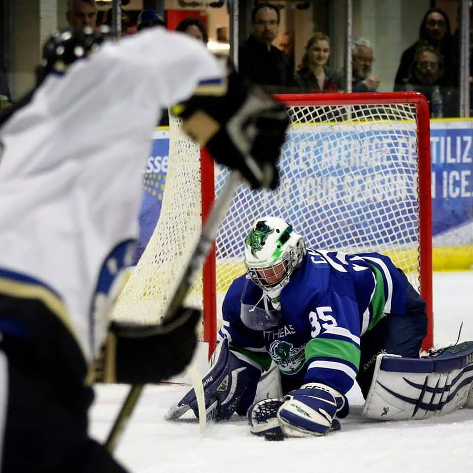 Ashli_28's tweet photo. My phone tells me that a year ago today was Day 2 of the Viking Projects Allan Cup in the @CityofLacombe. Crazy it's been that long already. Who knew then that it would be the last tournament the @LacombeGenerals would be apart of? #achw #allancup #ceg3 https://t.co/CM0vdYTUFn