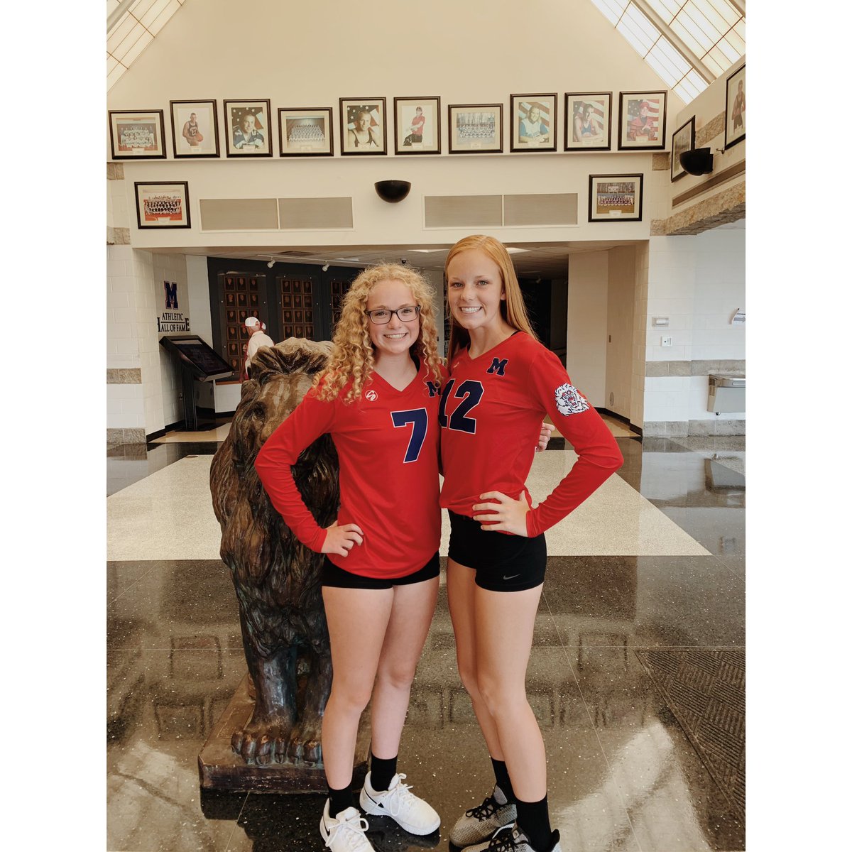 rylee_dundon's tweet photo. Missing the season!! #mymonarchmemory https://t.co/bLo1aEn30i