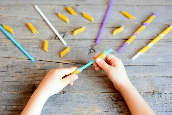 anfieldroadeyfs's tweet photo. It is very important to provide children with opportunities to develop their fine motor control. We need to work on our muscle strength in our hands and wrists in order to make them stronger. This will help them to develop a tripod pen grip. Here are some ideas to try at home... https://t.co/41a9gyDr4u