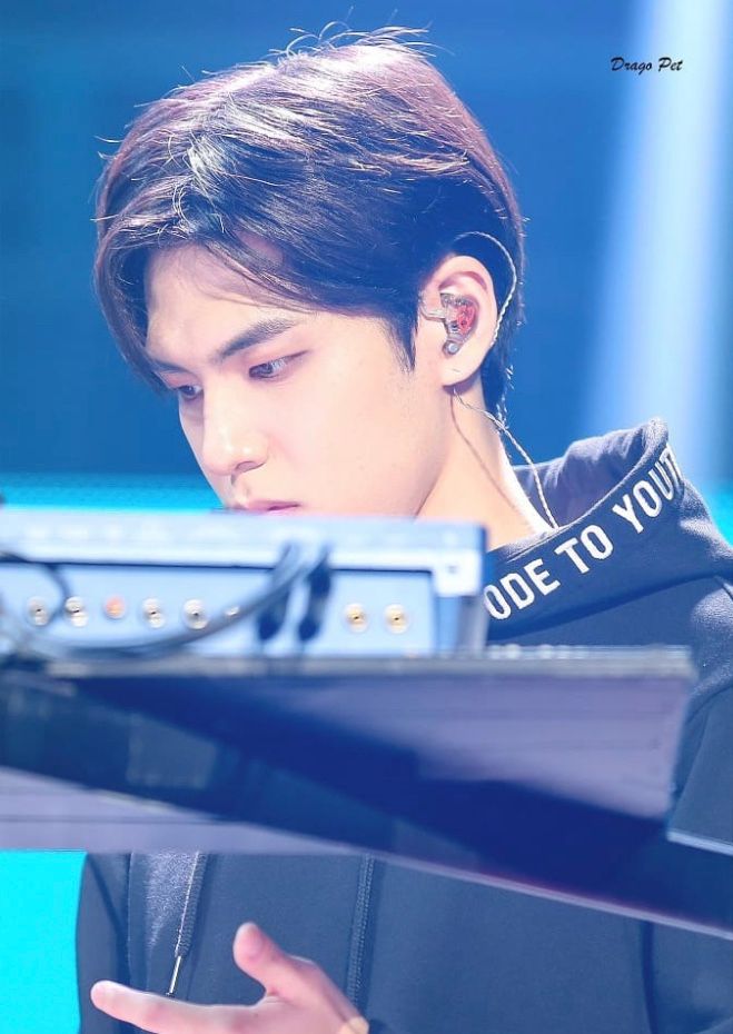 wonpilstattoo's tweet photo. the in-ear !!!!! its me !!!!!!!!!!!!!! https://t.co/DPGYwnQNO5