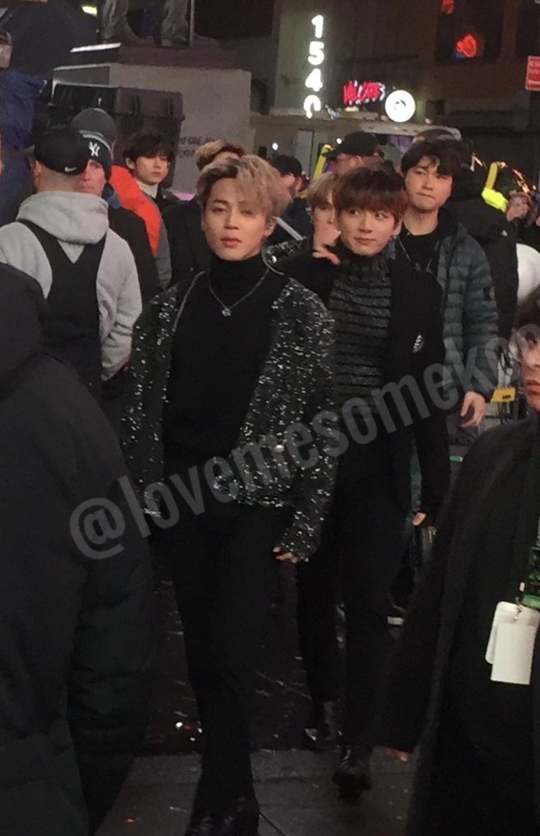 Jimin& #39;s halo