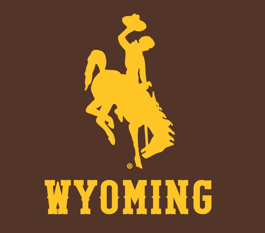 johnathanarcen1's tweet image. Extremely blessed to receive an offer from Wyoming 🟤🟡
