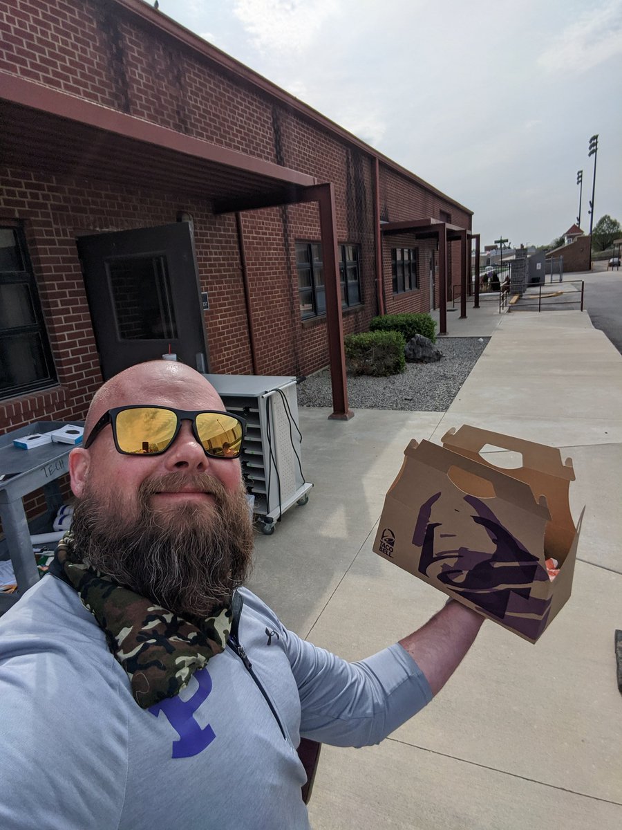 PurpDragonTech's tweet photo. Let's Tacobout how amazing @StegmanTom is! https://t.co/UeMKzDxuIO