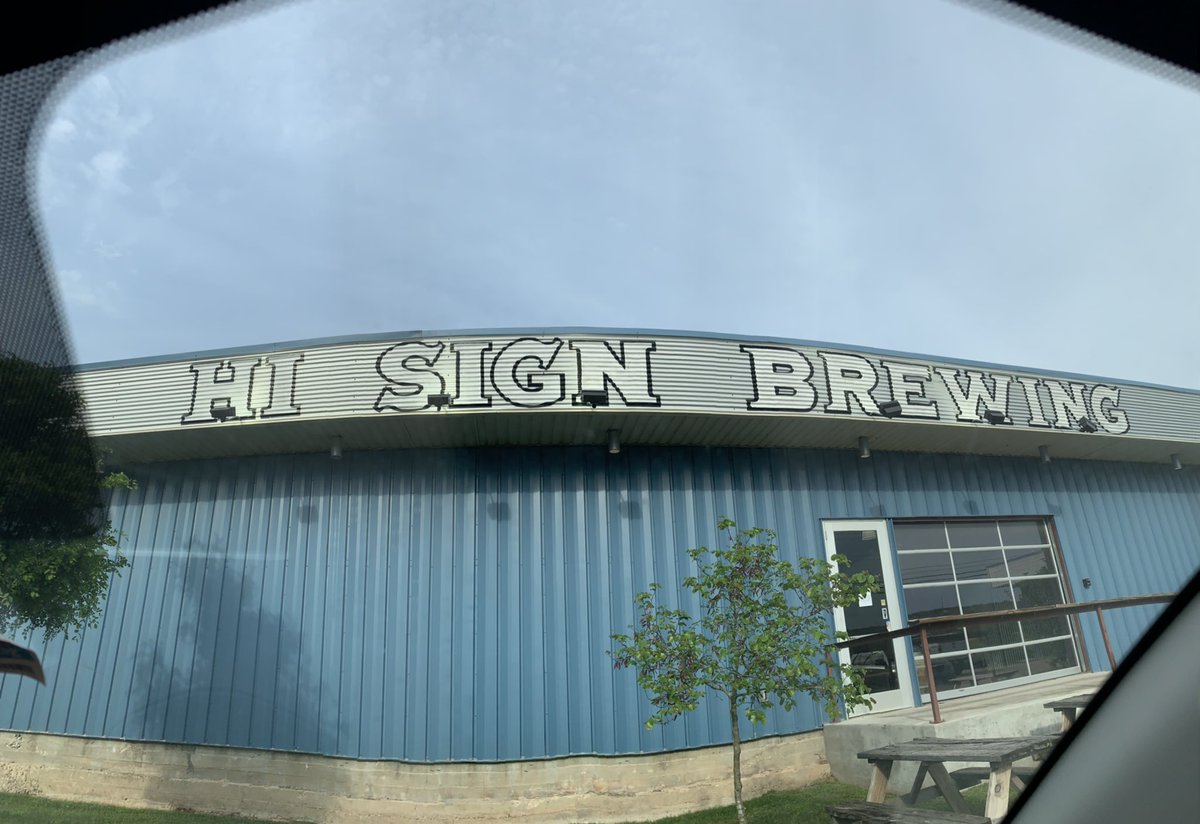 madGradTX's tweet photo. When beer is considered essential 🙌🏼🙌🏼 #ShopLocal #hiSign #BEER https://t.co/WEneK9BokM