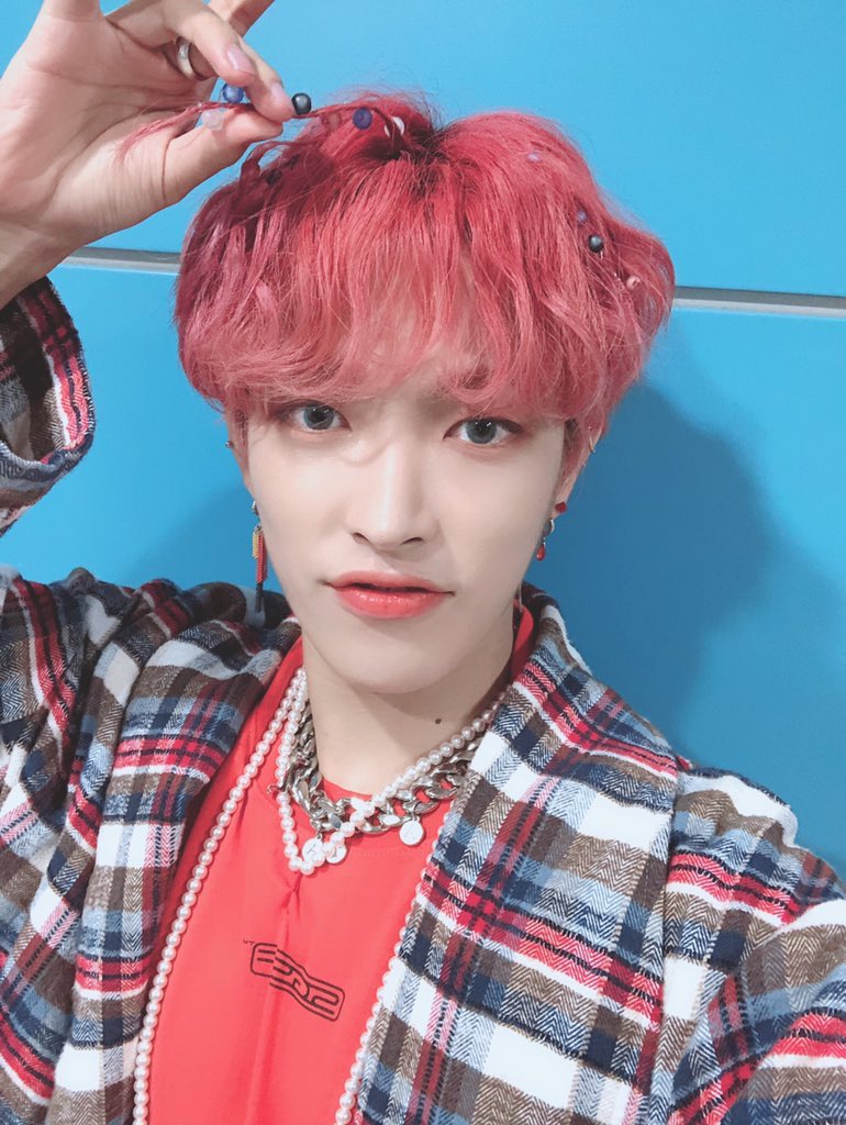 hongjoong's prettiest selcas ; a thread