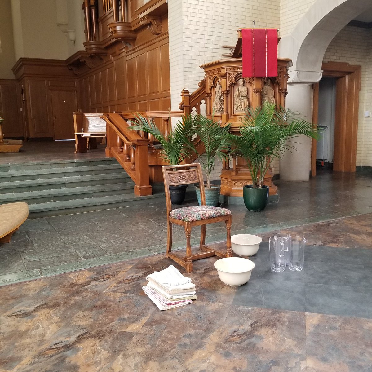 tlcworcester's tweet photo. We miss being together tonight for #MaundyThursday and the beginning of #TheThreeDays or #Triduum with #footwashing Check out our website for resources to worship at home: https://t.co/1QaSxaXOa7 #TLCworcester #TrinityWorc #ELCA #Lutheran https://t.co/0eQZ1pOEl7