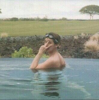 your camera roll if taehyung were your boyfriend: a thread
