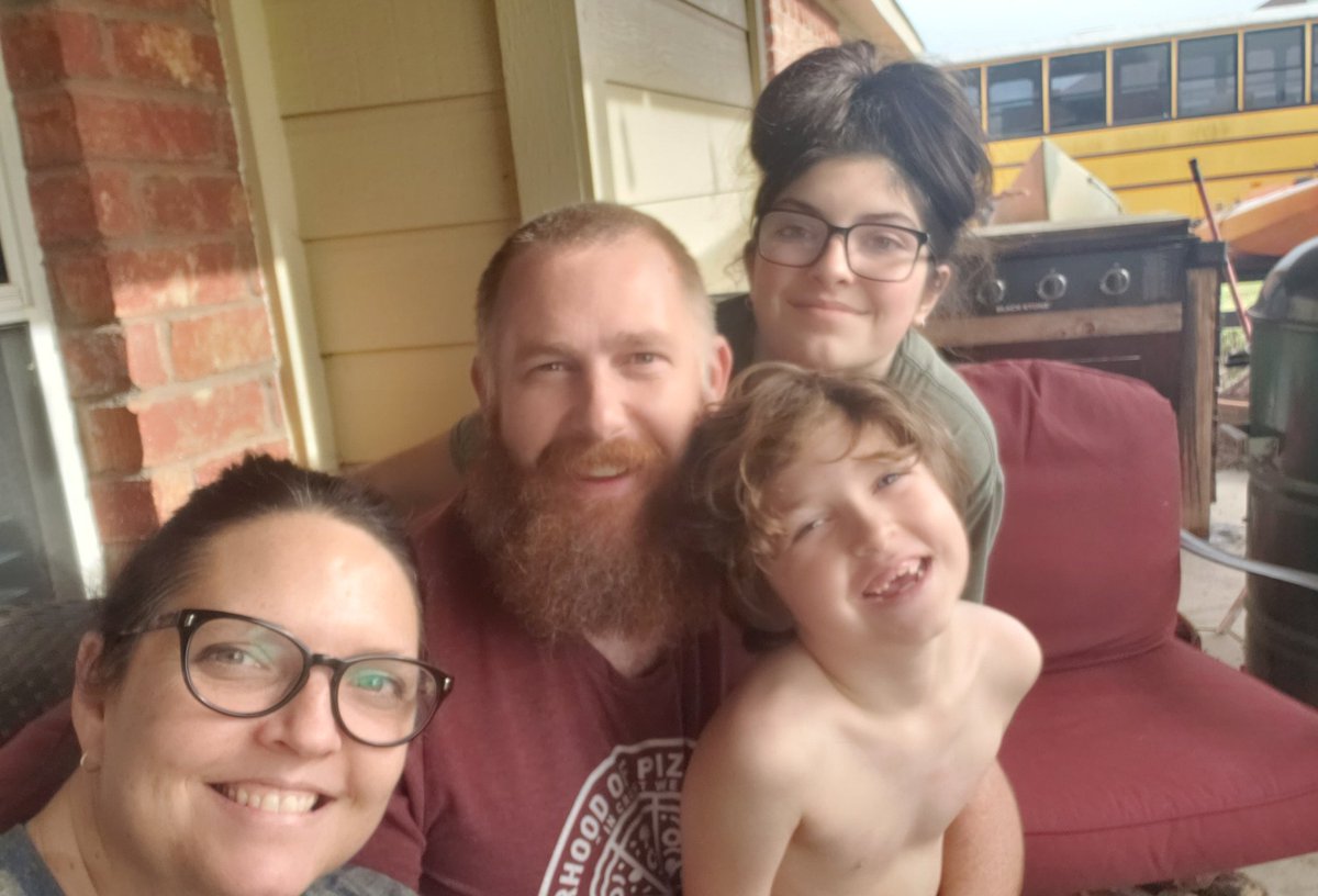 Herndon's Virtual Spirit Week, Day 4:Quaran-TEAM. Here is my team. We can quarantine together but when it comes to taking a selfie, we struggle!🤣 I hope all my kiddos are enjoying this extra family time! Happy Easter!! @herndonheroes #hhheroes #RCISDJoy #SafeAtHome