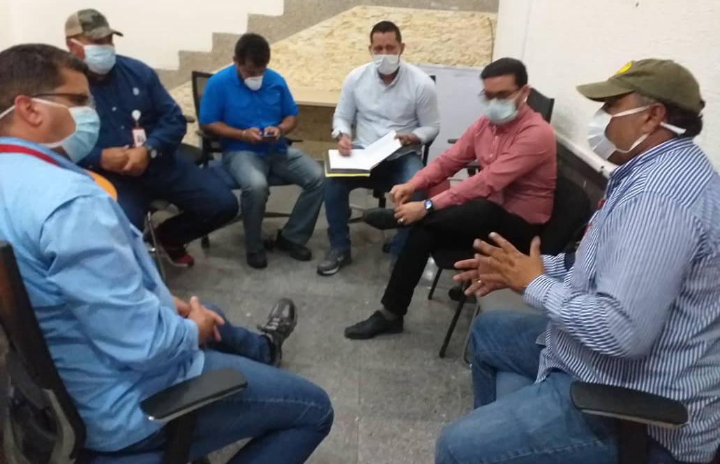 cptfaja's tweet photo. Estado mayor de los CPT con director ejecutivo de faja  y Vicepresidente de CVP trabajando en conjunto por la reestructuración y nuevo modelo de gestión para la industria petrolera. @NicolasMaduro @TareckPSUV @willsrangel @ErwinPDVSA @TineoPDVSA @BellorinPDVSA @EduardoPinateS https://t.co/F0twVhDq3y