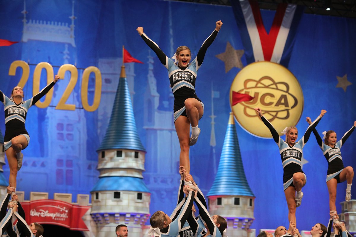 UCAupdates's tweet photo. Watch the National High School Cheerleading Championship this weekend!
📅: 4/11 - 12:00 PM EST &amp; 4/12 - 11:00 AM EST
📺: ESPN U
📣: #UCAnationals - Large/Medium Coed https://t.co/aiHCqHG8TZ