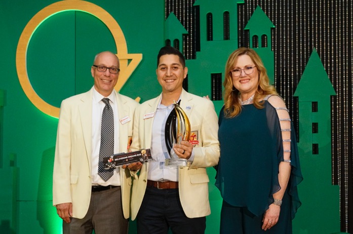 The latest issue of The Knock is out with the featured story on <a href="/IvyFoundation/">IvyFoundation</a>. Stories on <a href="/azgives/">Arizona Gives</a>, <a href="/hickmanseggs/">Hickman's Eggs</a> and <a href="/shamrockfarms/">Shamrock Farms</a> and local chefs providing meals to food service workers. Galleries on <a href="/ChildMuse/">Children's Museum of Phoenix</a>, <a href="/ALPHX/">Assistance League </a> and <a href="/UCPofCentralAZ/">UCP of Central AZ</a>.

bit.ly/2UW6689