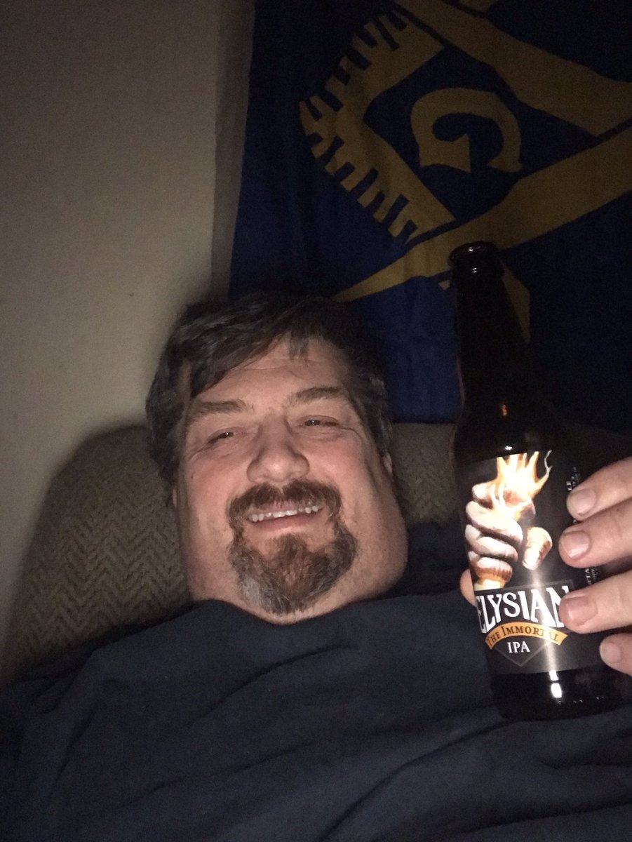 KevinLSwartz's tweet image. Tonight to those folks who are making and coordinating delivery of school lunches to those kids who might otherwise go hungry. #Timetotoast