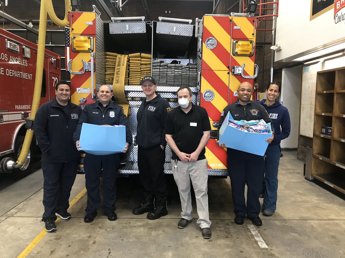 Alexis (@drlexrx) on Twitter photo Another day of donating Easter candy to our fellow frontliners. Feels great to come together as a community. Another day of donating Easter candy to our fellow frontliners. Feels great to come together as a community.