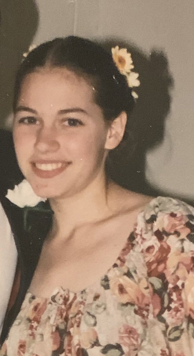 p782203's tweet photo. #FBF Might as well post a few oldies from a million years ago since I wasted 3+ hours sifting through photos 😂🤷♀️. #Circa1995 https://t.co/hQoTiVHlL9