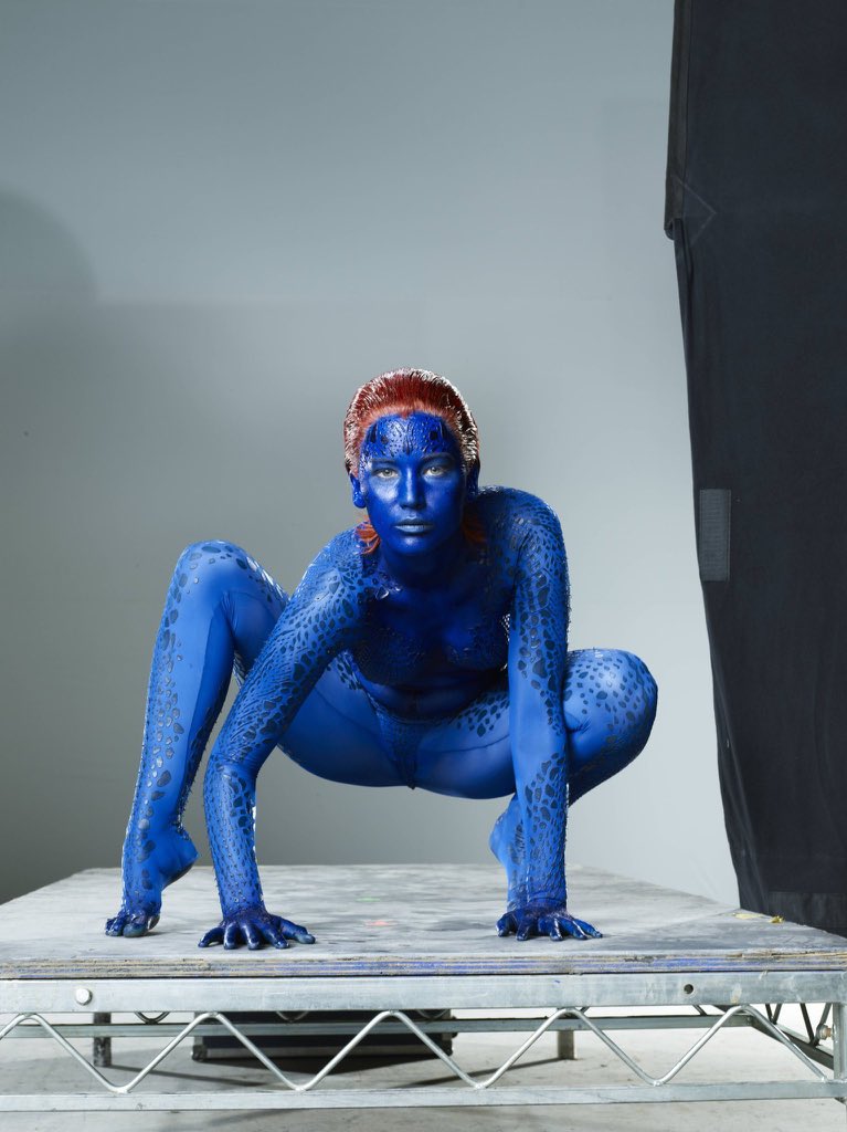 Jennifer Lawrence como Mystique es arte completamente. 