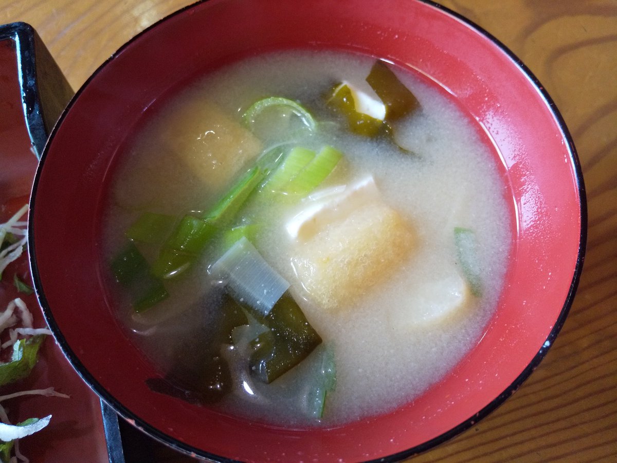 JohnSoumicky's tweet photo. 今日のランチは湧心庵。
すっぽん料理で有名らしいのですが来るたびにあらだきを頂いています。
少食パパはとってもお腹いっぱい!
美味しかった〜!
ごちそうさまでした。 https://t.co/3feWiVolUi