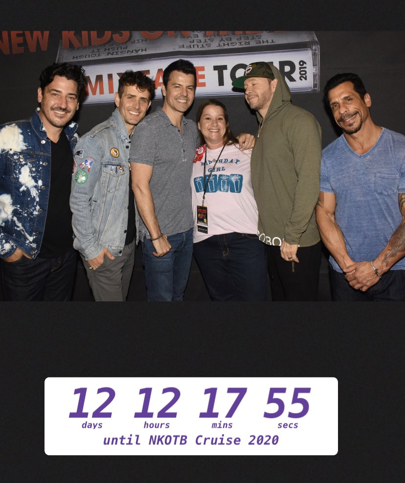 Chelle1678's tweet photo. @DonnieWahlberg this makes me sad... I was looking forward to experiencing my 1st @NKOTB cruise.. 🎶keeping my fingers crossed🎶🎶 for all the madness to end so we can get on that damn boat with you guys! 💙🙏🏼🚢 #MissingYourFace #StupidCoronaVirus 👀 #YouLurking #TwugThursday🥰 https://t.co/4mIxH5AGAv