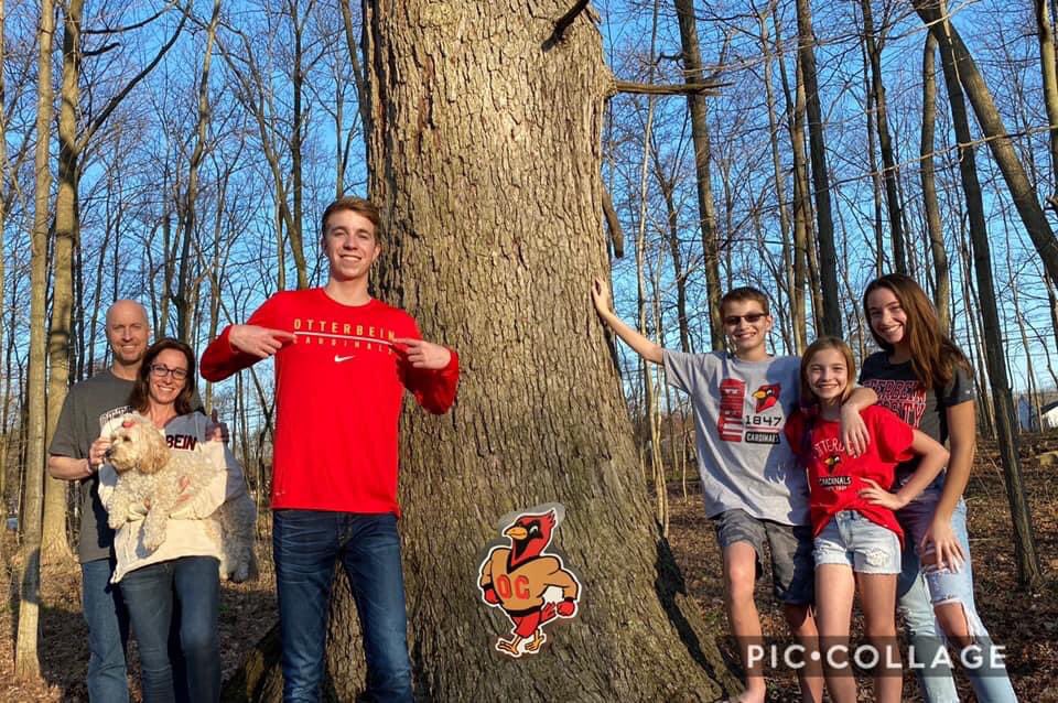 AlderTrack_XC's tweet photo. Congratulations to Michael Gray on his commitment to run XC and track for Otterbein University! #JAXC and #JATF are excited to watch you compete at the next level! 
@OtterbeinXCTF 
#GOALDER https://t.co/pk7ZC7olXk