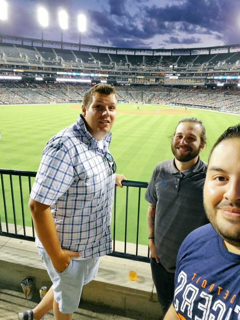 JohnRiveraCC's tweet photo. Another day, another @DetDarksiders Birthday! Today, the Captain of our main Hub at Huron Village @GlmLouis is up to bat! Happy Birthday Sir! Thank you for all you do! @DemetrusHayes1 @TomMonahan10 @GreaterLakesMkt @Motorcityhustle
#A2Dr
#Darksiders https://t.co/tIqBZiWQrY