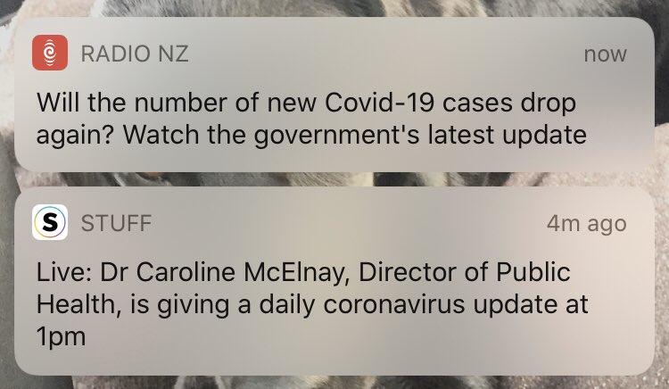oneforthedr's tweet photo. So which one is the one that does click bait? https://t.co/QaxCOUFgD4
