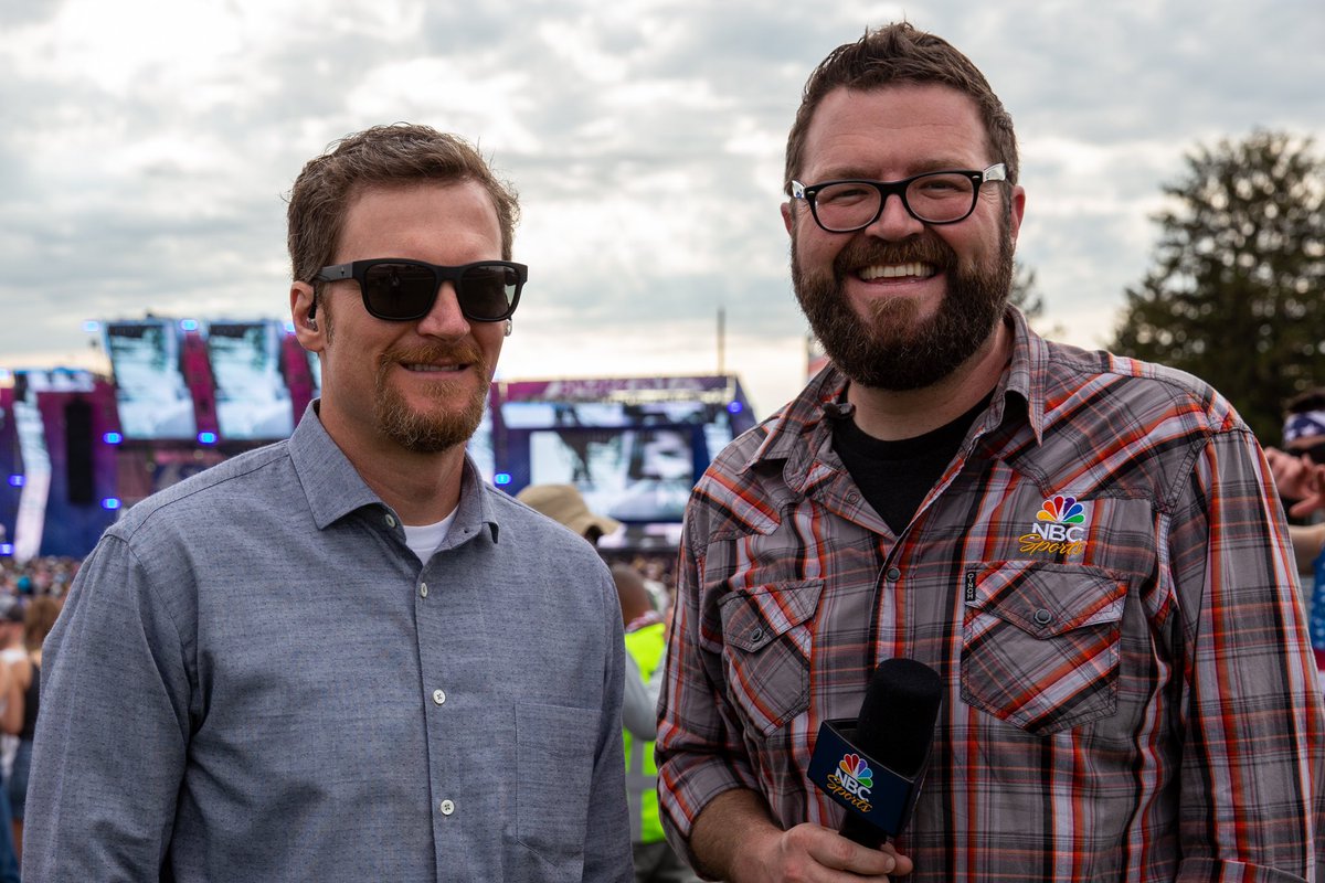 On the golf cart ride over there, I noticed  @DaleJr and  @RutledgeWood filming from the back of the Pit, so that was my first stop. After that I put myself in the middle of the mayhem. 9am, and they were already going hard.