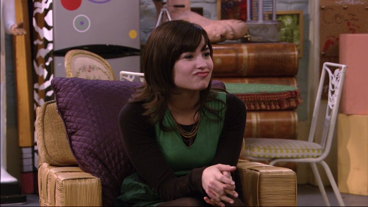 1x13 - Battle of the Network’s Stars