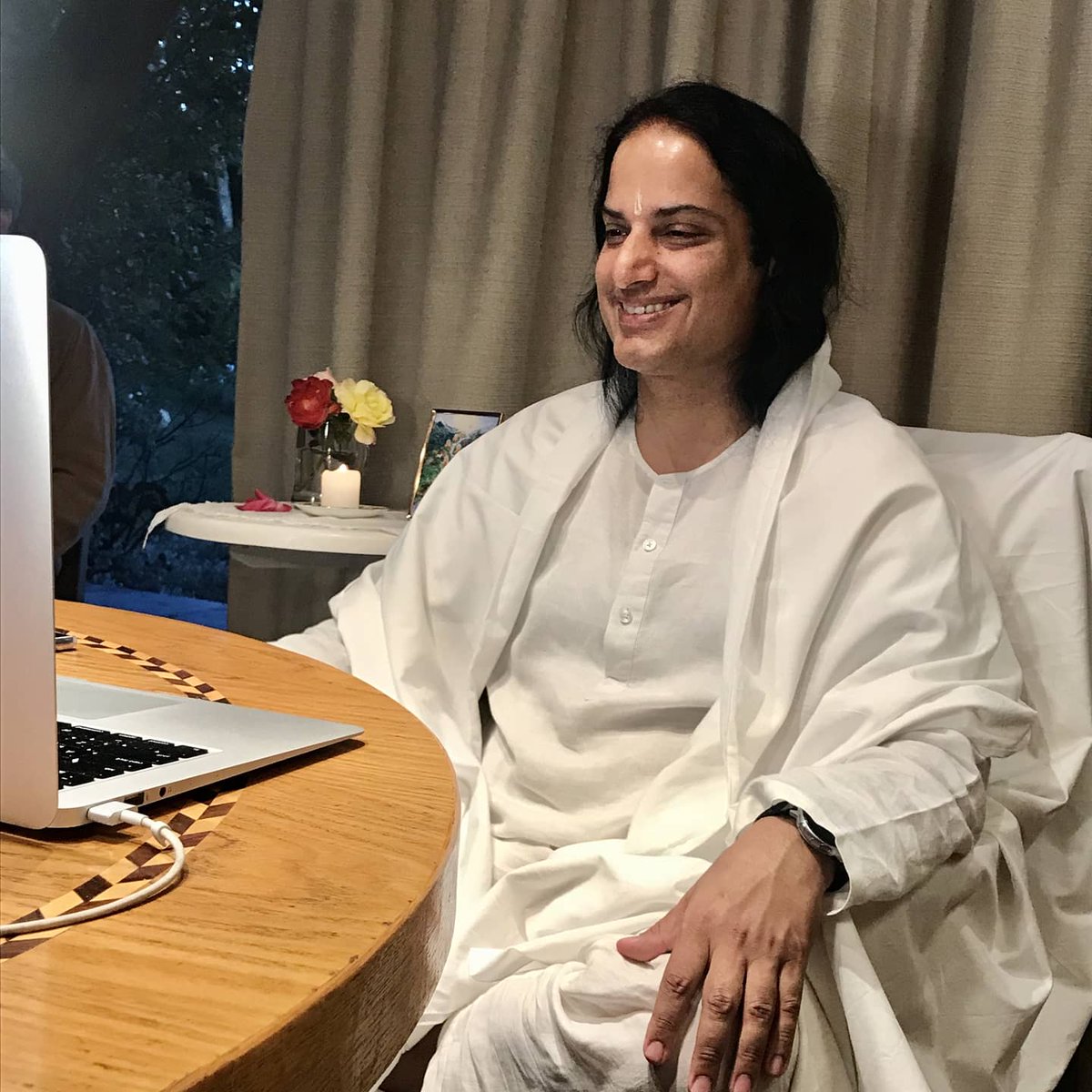 aakashavani's tweet photo. More than 400 people from fifteen countries joined in the 1st online @ArtofLiving #SilenceProgram in Latin America..!
#grateful to Gurudev @SriSri for giving an opportunity to the people to experience #silence & #meditation from their #home..! @Swamiparamtej
#StayHome
#meditate https://t.co/i9w7f67I2c