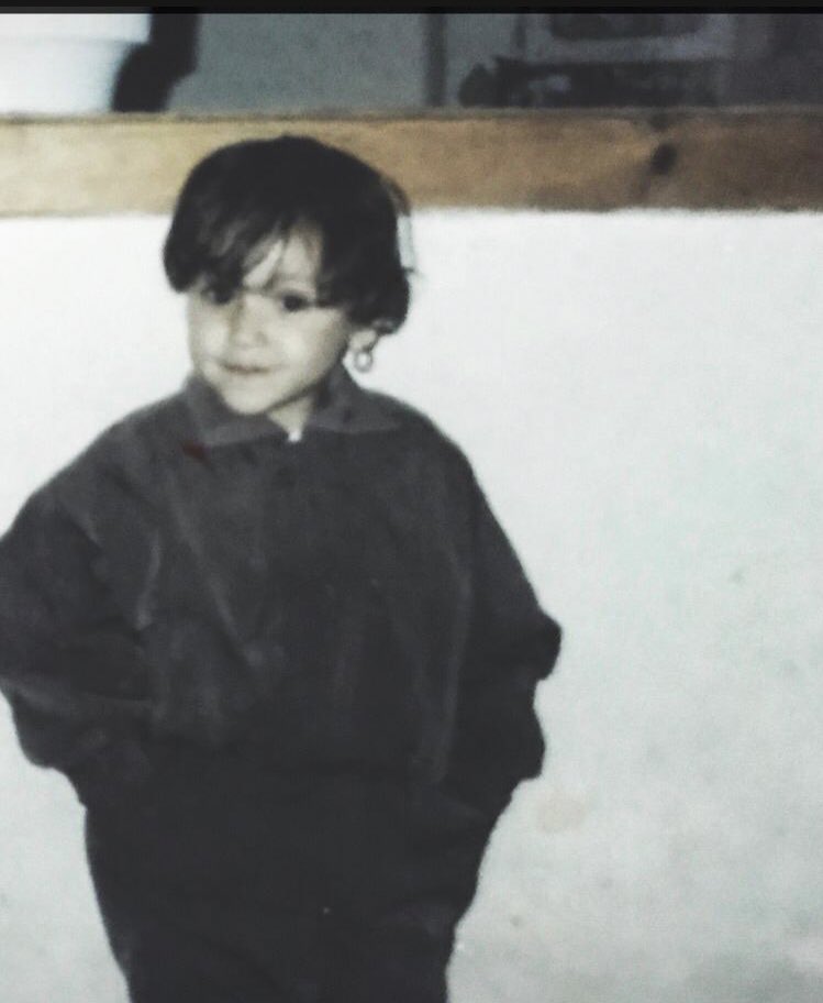 عمري م ضحكت وبينت سناني م يومي🙂🤦🏻‍♀️