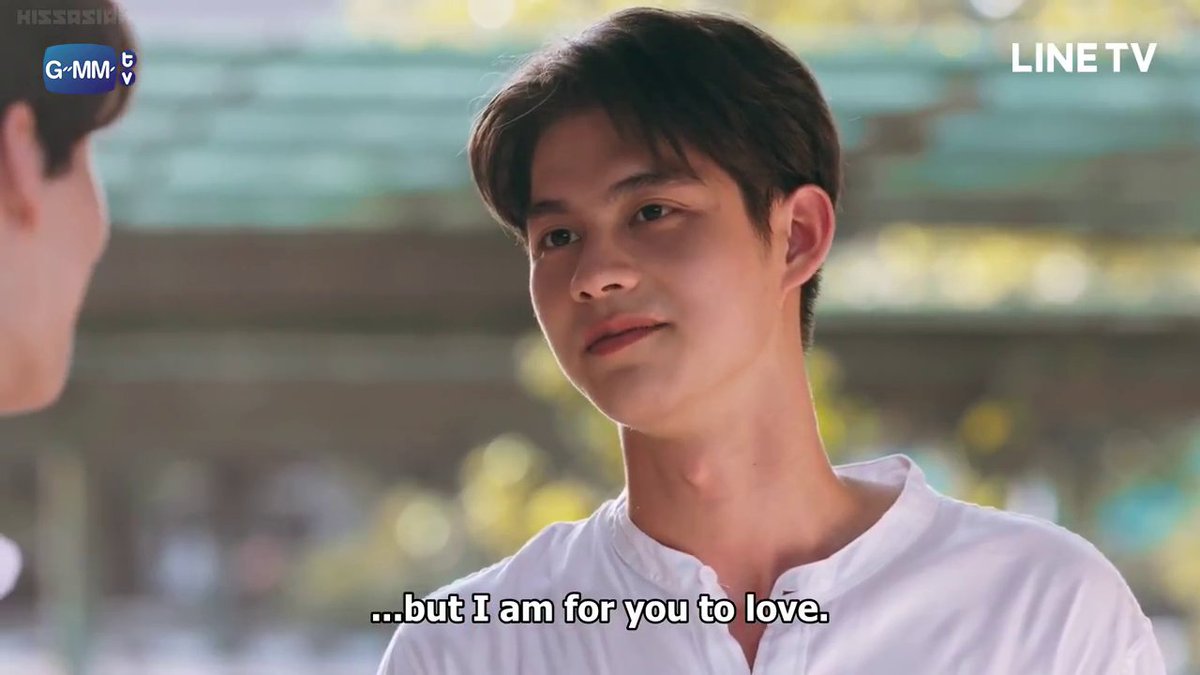 First and foremost, as someone who does not know how to flirt, it is basically impossible for Sarawat to have these kind of lines from his mouth. I promise you, Tine's imagination would only get worse on the next episodes. He'll look like a proper wife of the national boyfriend.