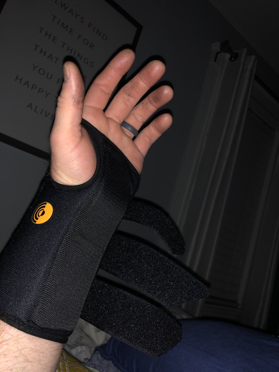 jaredcro's tweet photo. Current sleeping conditions for now till the end of time due to carpel tunnel. Getting older isn’t as cool as it was when I was 17 https://t.co/zKtkfkoDZx