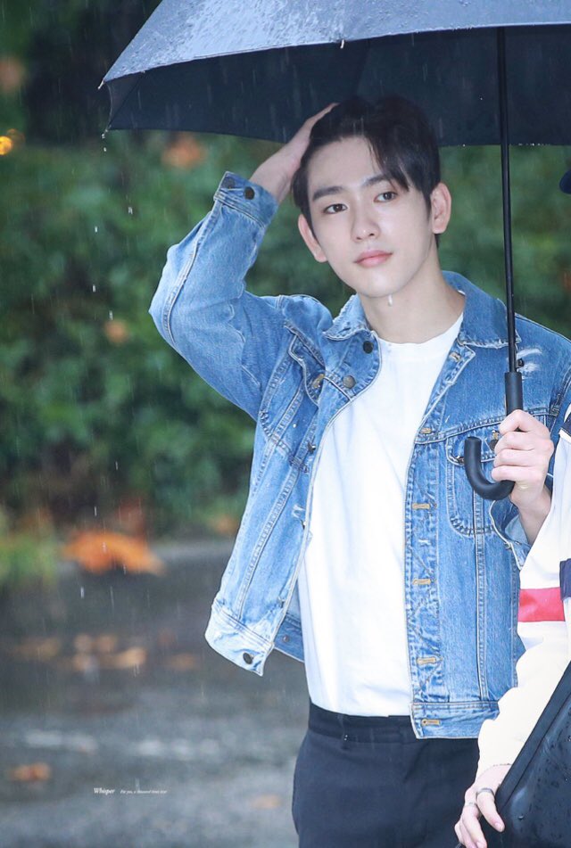 jinyoung, his hair nd the rain is the aesthetic