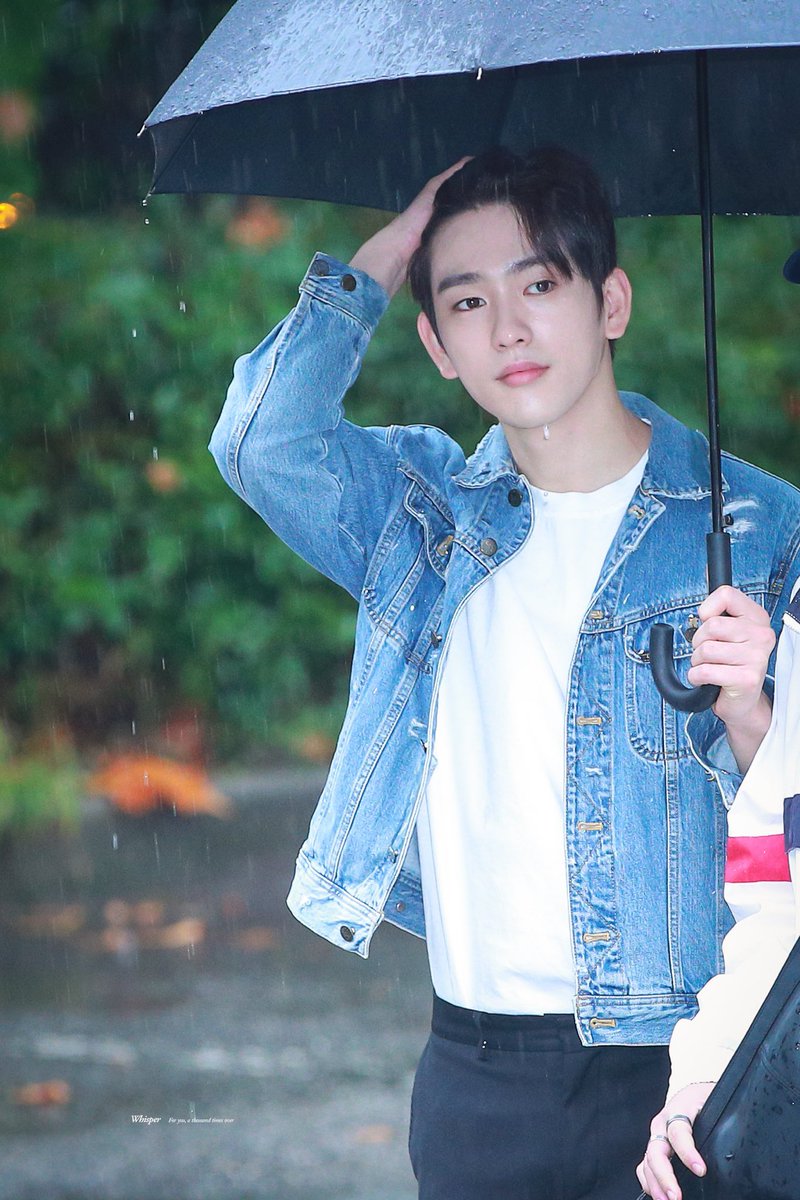 jinyoung, his hair nd the rain is the aesthetic