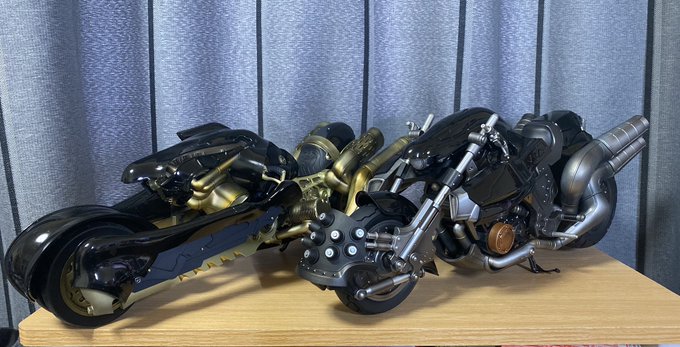 クラウドが乗っていたバイクのハーディデイトナも届く Ff7r Togetter