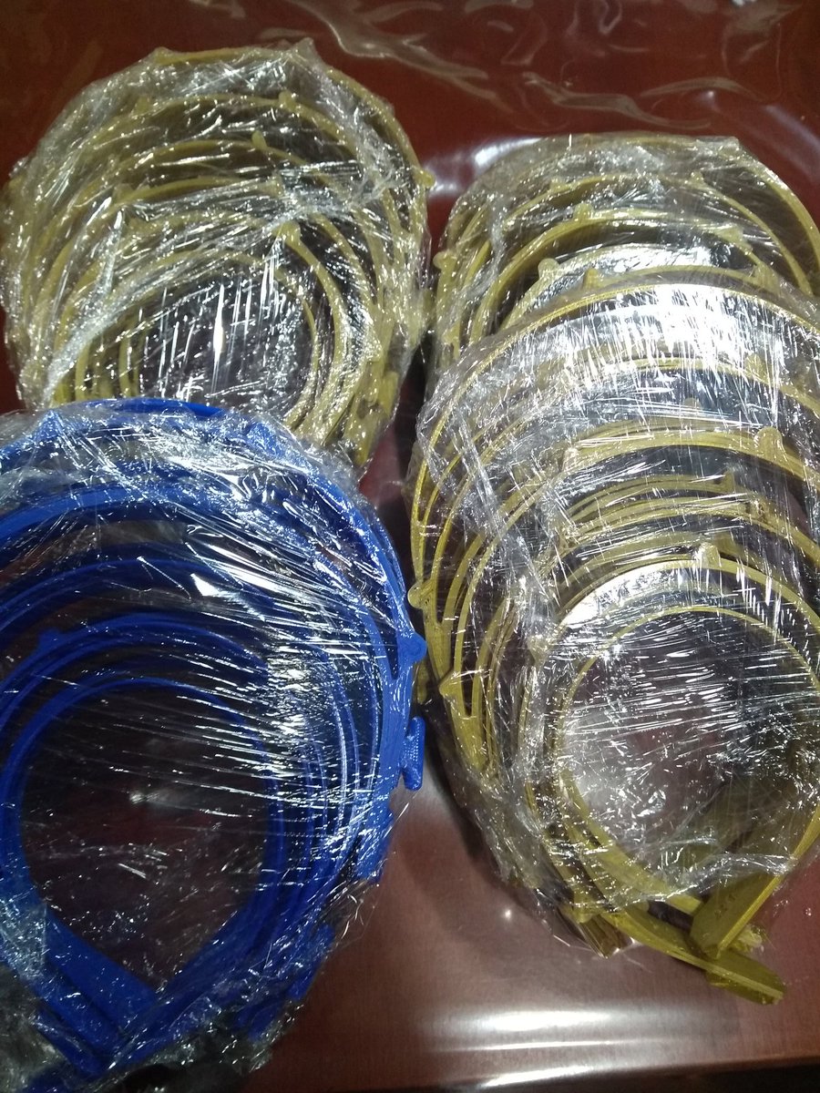 epet15ok's tweet photo. @direcciondeTIC 
Vinchas enviadas @gilsonb10 https://t.co/XKPLhWK8xX