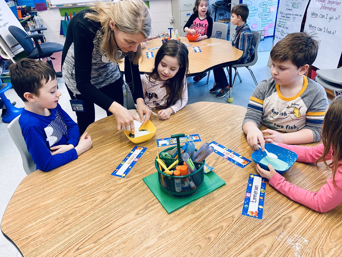 _read2learn_'s tweet photo. Really miss getting to spend my days with these smiling faces &amp; wonderful staff. I hope we get more days together. 😊 @GingerRivers45 https://t.co/T1IrgjUKIK