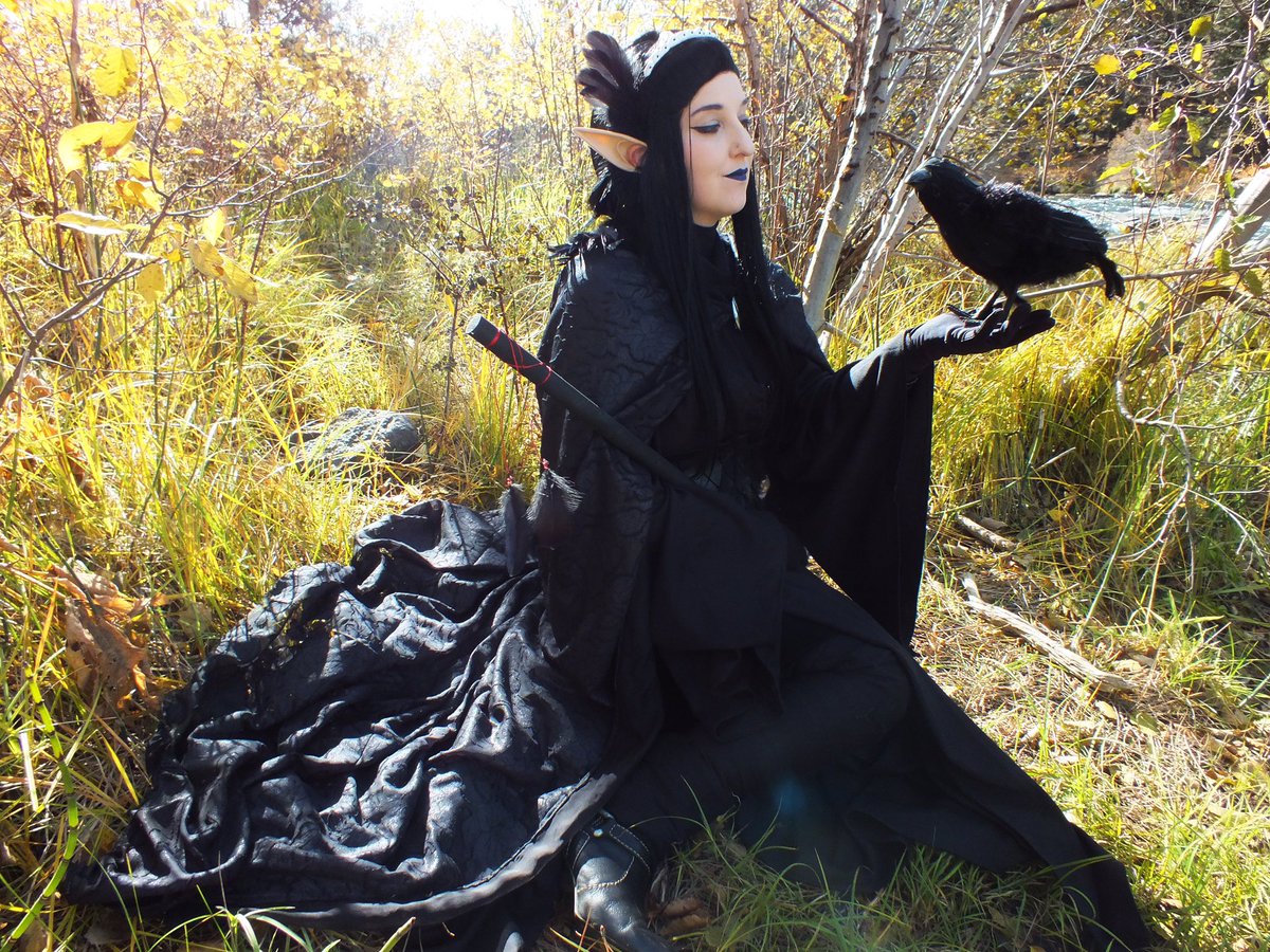 TeaAndTails's tweet photo. Happy Thursday! Itโs a Search for Grog rebroadcast so have some Lieveโtel!
.
.
.
#searchforgrog #CriticalRole #criticalrolecosplay #lievetel @VoiceOfOBrien #cosplay #voxmachina https://t.co/3tHVJwvVH9