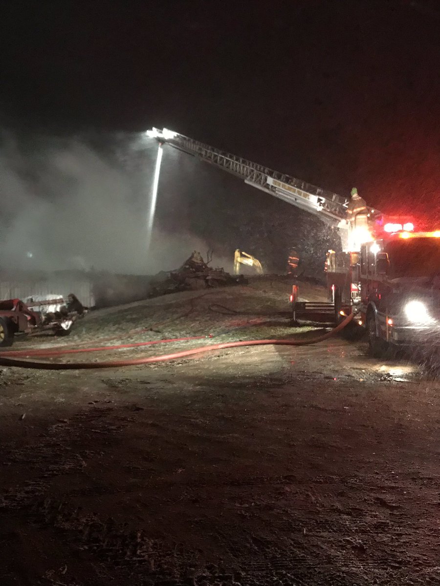karnDC2's tweet image. Operations continuing, aerial in operation along with a excavator removing collapsed sections of the barn, we can confirm that all livestock made it out