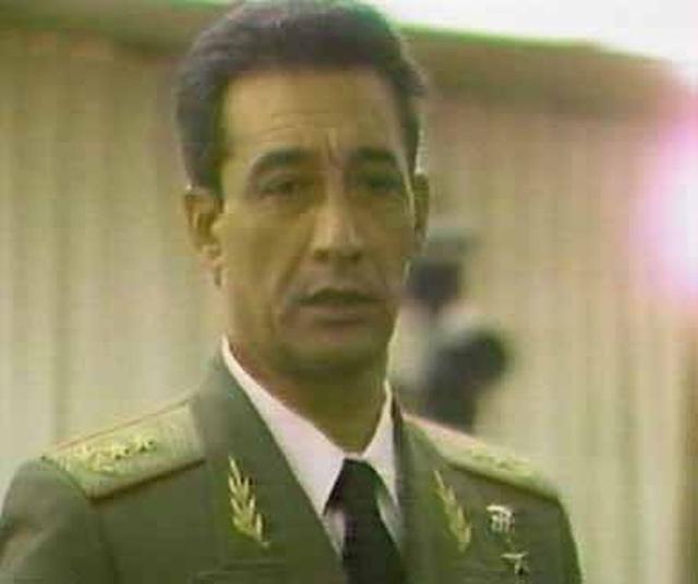 General Arnaldo Ochoa, who backed the Sandinistas in Nicaragua, and had distinguished himself in South Africa in important battles against the Apartheid regime's army, had grown too popular among the troops, and had the mistaken idea that he had the right to an opinion.