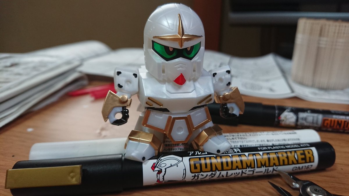 むむむ على تويتر 初めてレッドゴールド試したけど隠蔽力 ムラの出にくさは通常ゴールドよりも遥かに向上してるねｽｹﾞｪ 発色はmr カラーゴールド寄りでもはやセット売りの枠に留めとくには勿体無いくらい 是非とも単品売りして欲しいガンダムマーカーの１本ですな