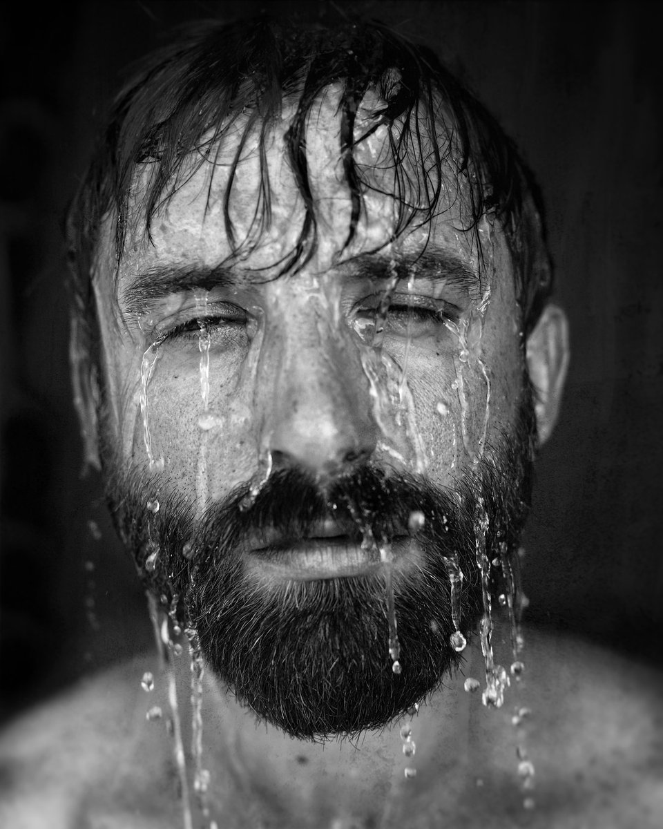 Another day, another self portrait. 
#SelfIsolation #selfportrait #blackandwhite #photography #photographer #newzealand #covid #lockdown #quarantine #quarantineactivities #covid19 #art #artist