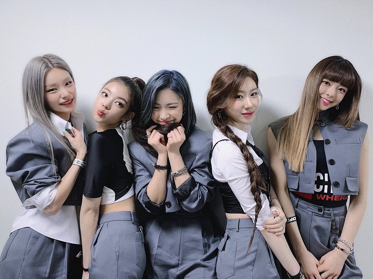 End of thread! Hope you loved it and always support and respect all ITZY members 