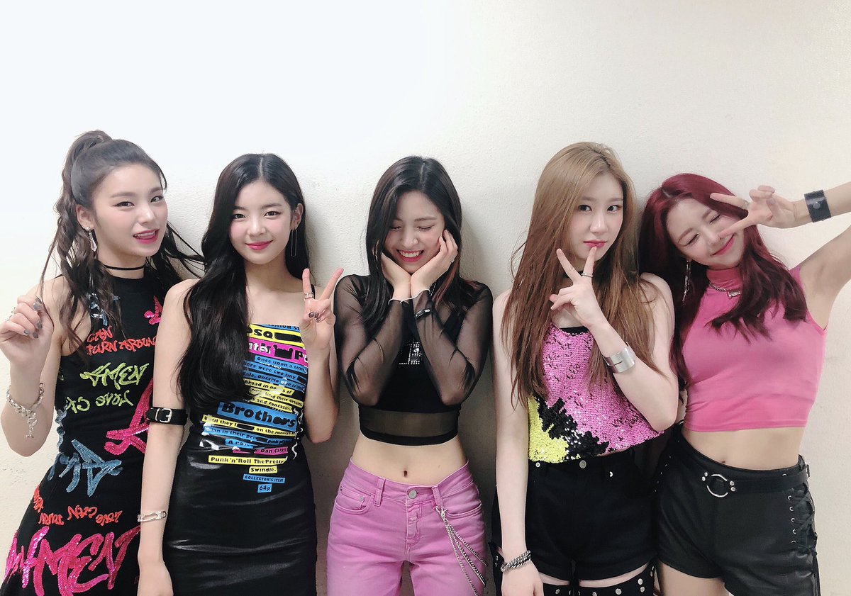 End of thread! Hope you loved it and always support and respect all ITZY members 
