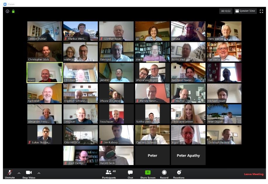 Gestern hatten wir unser erstes Onlinemeeting und es war großartig: 42 Freunde, 7 Gäste und 1,5 Stunden Videokonferenz - super! Großes Kompliment für die Gesprächskultur, viele Freunde nutzten das Medium das erste Mal und es war vorbidlich!