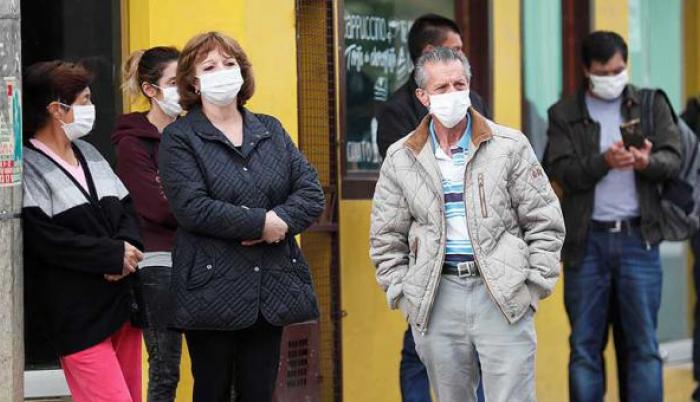 ecuadorenvivo's tweet photo. #COVID19Col Bogotá implementará la restricción por género para salir a la calle durante la cuarentena https://t.co/8n74AJhGRx https://t.co/QG1kEFZDpS