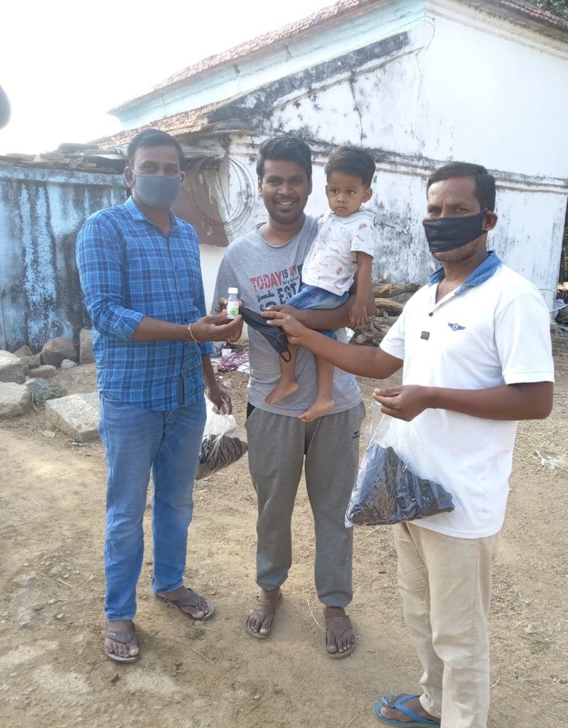 urstrulyGandra's tweet photo. Due to increase in #COVIDー19 cases in NIZAMABAD,SRINI DEVELOPERS Managing Partner GANDRA SRINIVAS RAO has decided to give extra protection to his Villagers  in LAKKAMPALLY, So he guided and funded for distribution of Chicken,masks,sanitizer to each and everyperson 
#kcr @KTRTRS https://t.co/YkkelPpVQd
