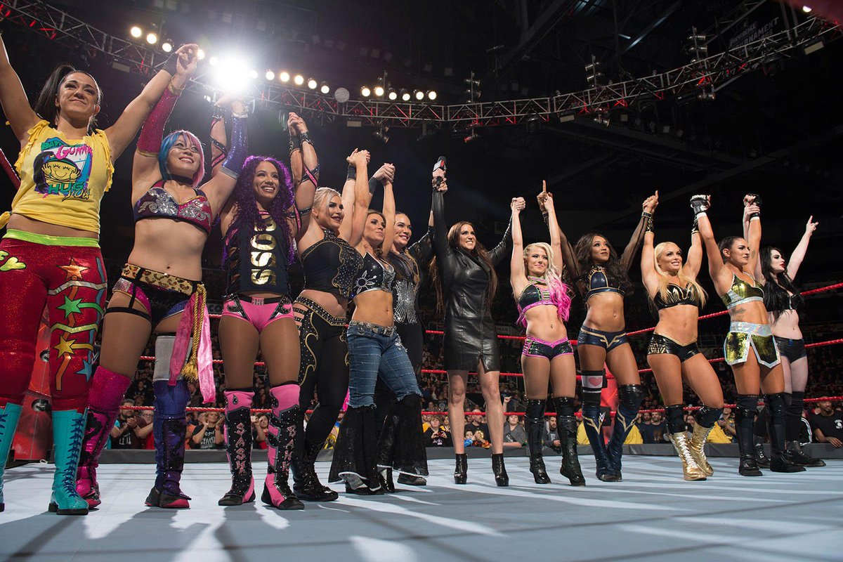 MelinasQueendom's tweet photo. I never understood how they were fighting each other and then when stephanie announced the RR they all hugged๐ค That was so cringe to me and instead of hugging they shouldโve been throwing each other over them ropes๐คฆ๐ปโโ๏ธ #KayfabeIsDead https://t.co/qWXHV08NCG