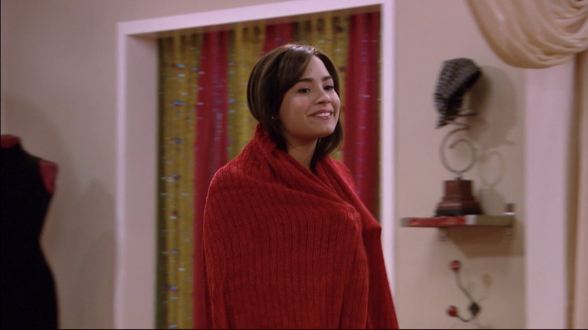 1x16 - Sonny in the Kitchen With Dinner