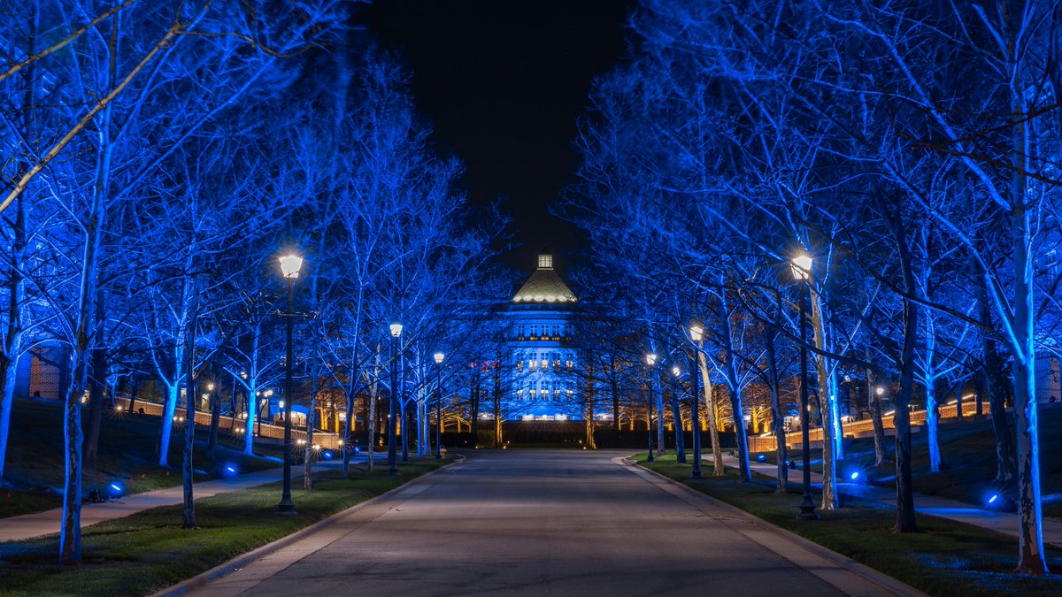 TMobile's tweet photo. Across the country, the T-Mobile family is shining in blue tonight as a THANK YOU to all the healthcare and essential workers on the front lines of the COVID-19 fight. 💙 #LightItBlue #StayAtHome #MakeItBlue https://t.co/cZhlzqaSx0